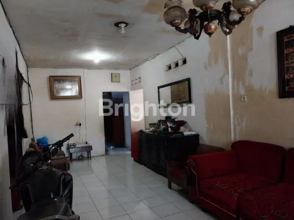 image RUMAH HOOK STRATEGIS JL ANGGREK KEMANGGISAN JAKARTA BARAT (3)