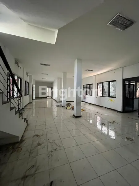 image DIJUAL KANTOR KOMERSIAL RAYA TENGGILIS MEJOYO (5)