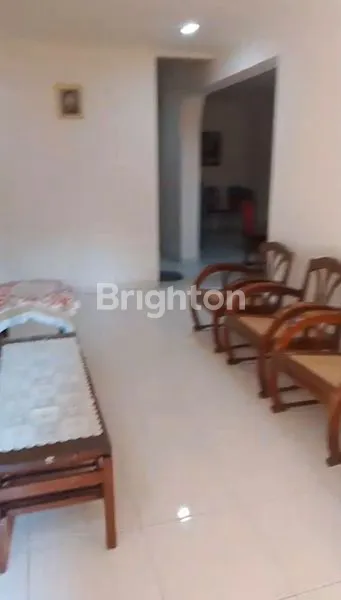 image RUMAH FULLY FURNISHED SIAP HUNI , LOKASI STRATEGIS DAN NYAMAN SAYAP RIAU BANDUNG (2)