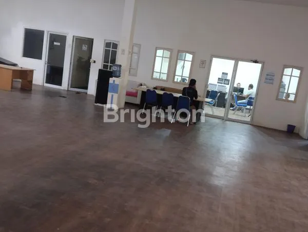 image TEMPAT USAHA 1000 M, LSTRATEGIS DEPAN STASIUN LRT  (3)