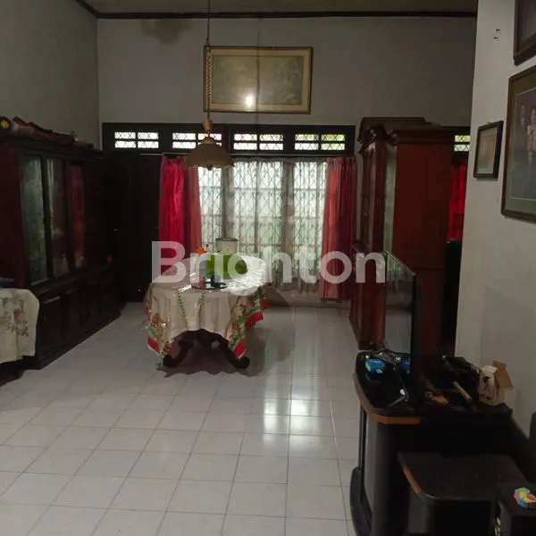 image RUMAH BESAR SIAP HUNI DI KAMPUNG DUKUH JAKARTA TIMUR (7)