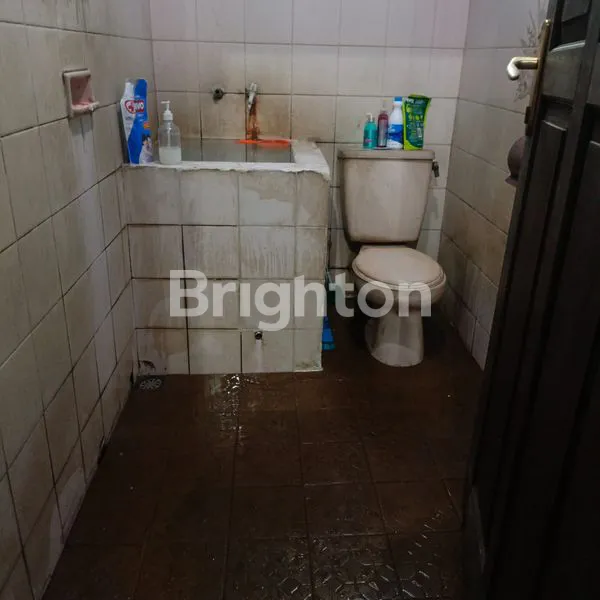 image RUMAH BESAR SIAP HUNI DI KAMPUNG DUKUH JAKARTA TIMUR (8)