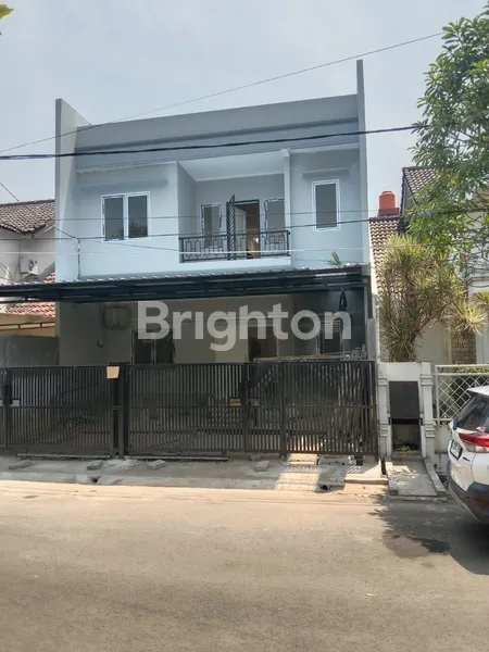 image RUMAH 2 LANTAI PERUMAHAN GADING SERPONG SEKTRO 1G TANGERANG  (1)