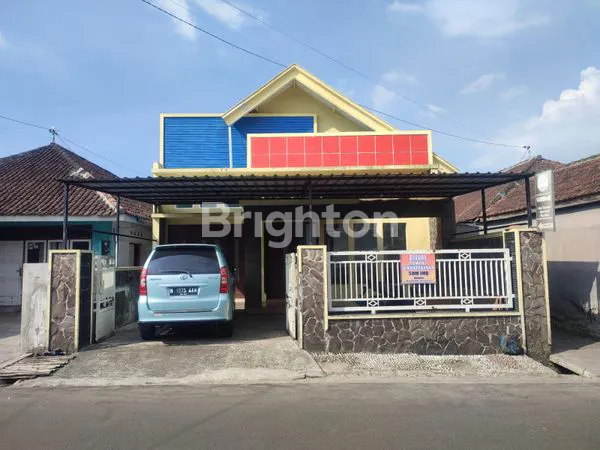 image RUMAH SIAP HUNI PINGGIR JALAN LUAS 240M² SINGOSARI (1)
