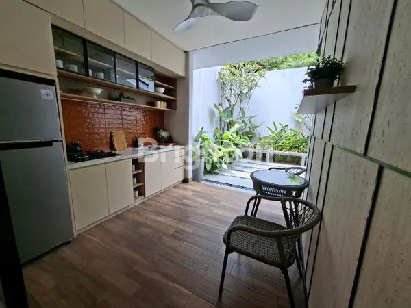 image RUMAH MEWAH DI CITRA SENTUL RAYA (6)