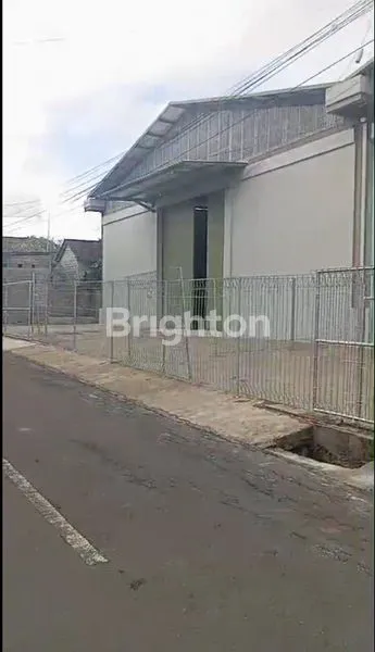 image NEW GRESS GUDANG SIAP PAKAI AKSES LEBAR -+8MTR DILOKASI YANG  AMAN &  STRATEGIS DEKAT JALAN RAYA GATSU UTAMA DI AREA DENPASAR UTARA (2)