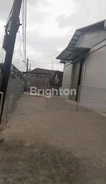 image NEW GRESS GUDANG SIAP PAKAI AKSES LEBAR -+8MTR DILOKASI YANG  AMAN &  STRATEGIS DEKAT JALAN RAYA GATSU UTAMA DI AREA DENPASAR UTARA (5)