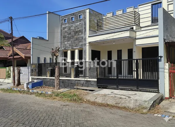 image RUMAH SIAP HUNI BENDUL MERISI SELATAN DEKAT AREA KOMERSIL MARGOREJO AYANI (1)