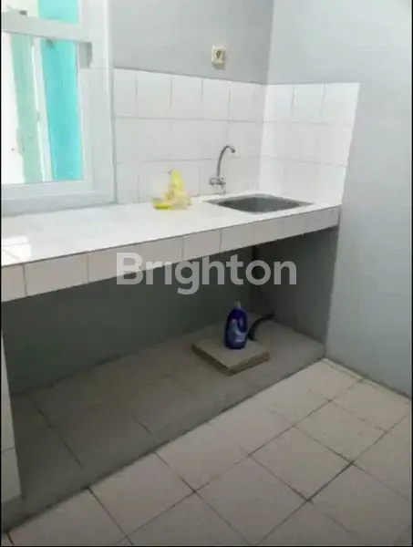 image DISEWAKAN RUMAH BONUS HALAMAN BELAKANG LUAS SEKALI (4)