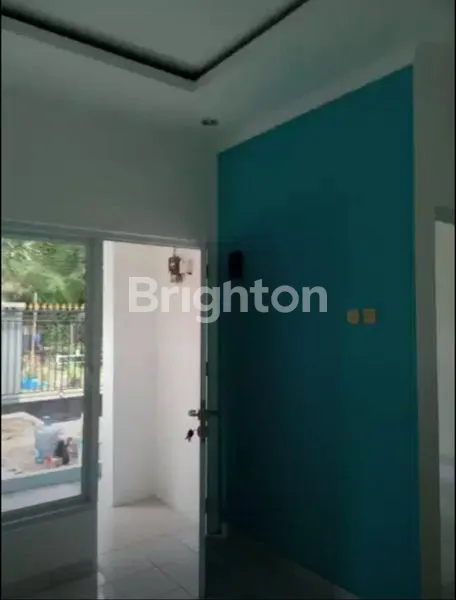 image DISEWAKAN RUMAH BONUS HALAMAN BELAKANG LUAS SEKALI (2)