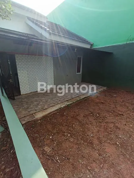 image DISEWAKAN RUMAH BONUS HALAMAN BELAKANG LUAS SEKALI (6)