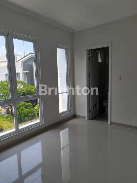 image DISEWAKAN RUMAH ROSSINI GADING SERPONG  (5)