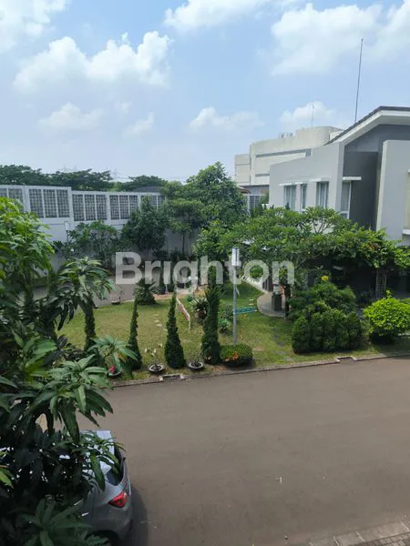 image DISEWAKAN RUMAH ROSSINI GADING SERPONG  (2)