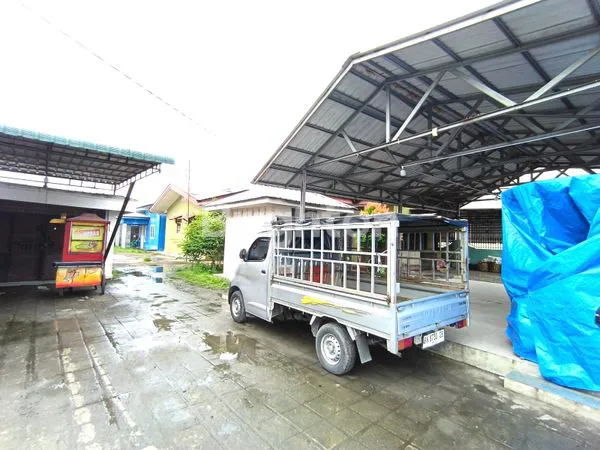 image DIJUAL TANAH KOSONG LUAS 1.600M2  NOTE : ADA 4 BANGUNAN RUMAH HITUNG HARGA TANAH SAJA (2)