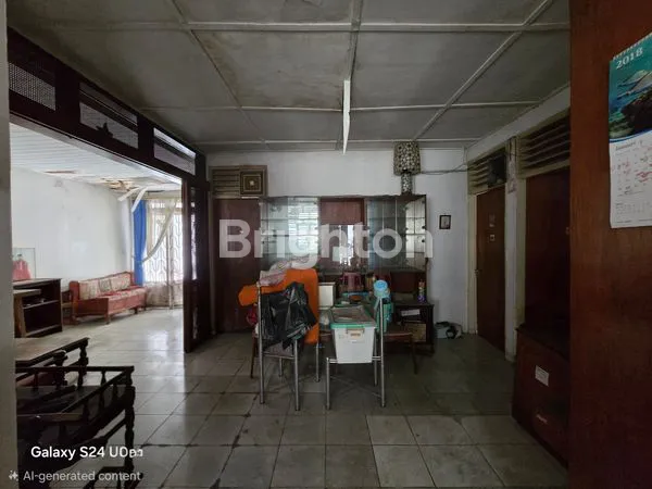 image DIJUAL RUMAH LOKASI STATEGIS DI PUSAT JAKARTA HARGA NEGO HALUS SAMPAI DEAL (4)