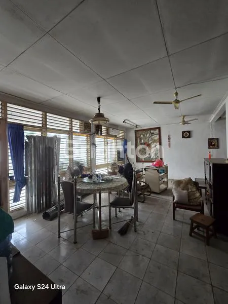 image DIJUAL RUMAH LOKASI STATEGIS DI PUSAT JAKARTA HARGA NEGO HALUS SAMPAI DEAL (5)