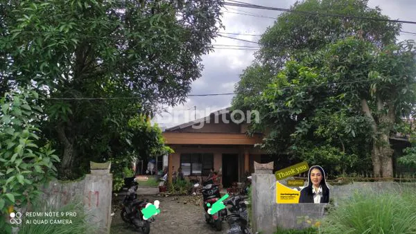 image RUMAH LAMA SANGAT LUAS (1)