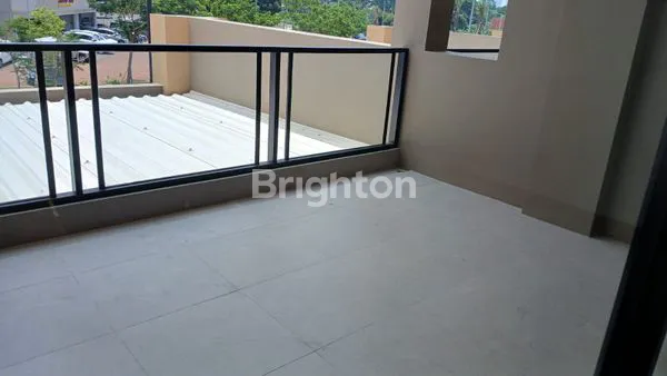 image RUKO BARU HADAP JALAN RAYA, 3 LANTAI (4)