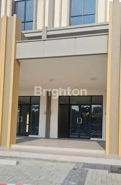 image RUKO BARU HADAP JALAN RAYA, 3 LANTAI (5)