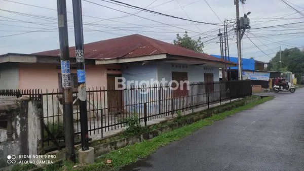 image TANAH BESERTA BANGUNAN (3)