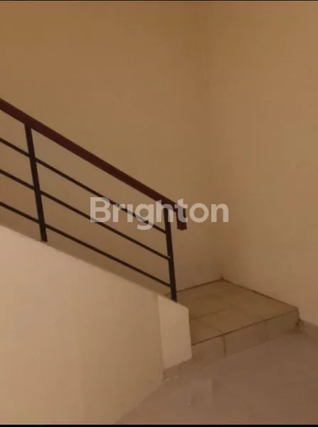 image RUKO 3 LANTAI DI GADING SERPONG, CLUSTER GLAZE (8)