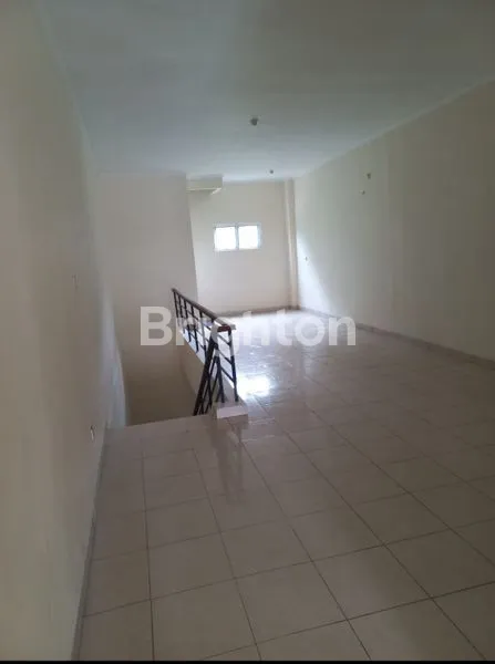 image RUKO 3 LANTAI DI GADING SERPONG, CLUSTER GLAZE (3)