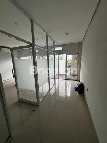 image RUKO SESETAN 2 LANTAI PINGGIR JALAN UTAMA (7)