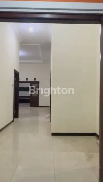 image RUMAH STRATEGIS TENGAH KOTA (3)