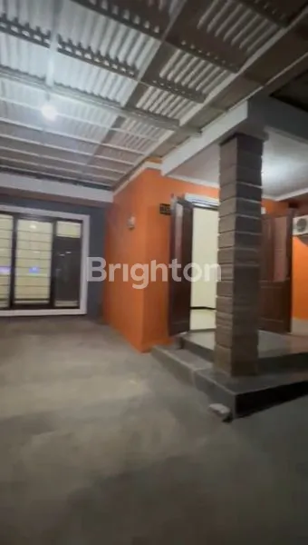 image RUMAH STRATEGIS TENGAH KOTA (2)