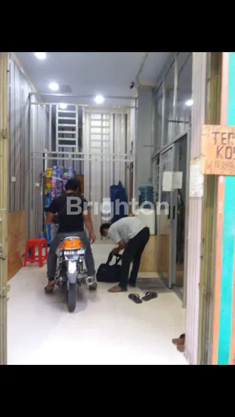 image RUKO 4 LANTAI BEKAS KOST TANAH SEREAL (4)