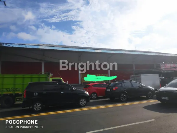 GUDANG LUAS DENGAN PARKIR LUAS DI JALAN UTAMA GATOT SUBROTO DENPASAR TIMUR