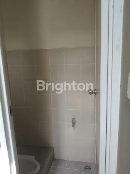 image RUMAH 2 LANTAI DI ROSSINI - GADING SERPONG (4)