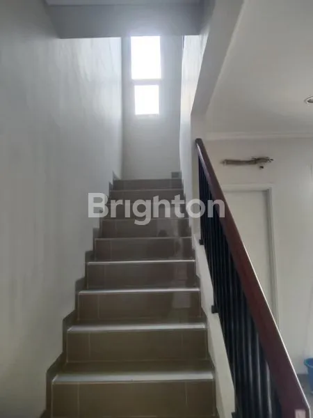 image RUMAH 2 LANTAI DI ROSSINI - GADING SERPONG (6)