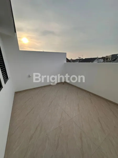 image RUMAH BARU 3 LANTAI, 5 KAMAR DI TANJUNG DUREN COCOK UNTUK KELUARGA BARU (3)
