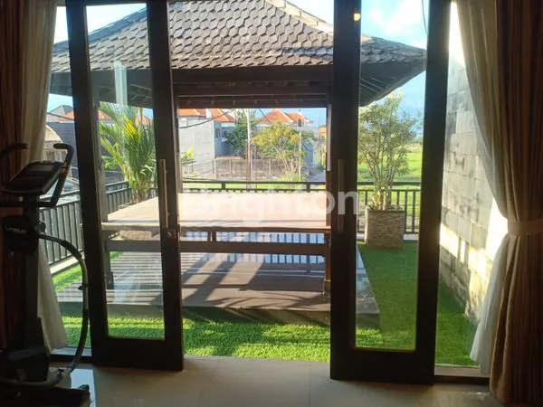 image RUMAH CANTIK DAN NYAMAN DI TUKAD BALIAN (5)