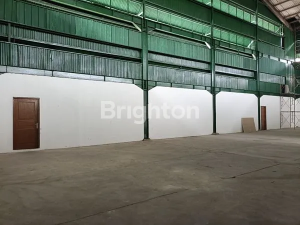 image GUDANG STRATEGIS HALIM PERDANA KUSUMA  JURUMUDI TANGERANG (3)