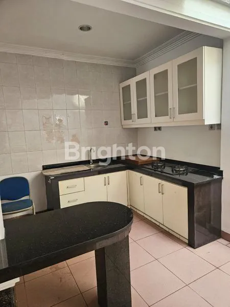 image RUMAH DIJUAL DI JANUR ELOK KELAPA GADING, JAKRTA UTARA (3)