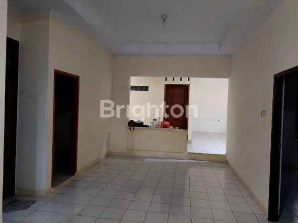 image DISEWAKAN RUMAH SIAP HUNI DI GALAXY BEKASI (3)