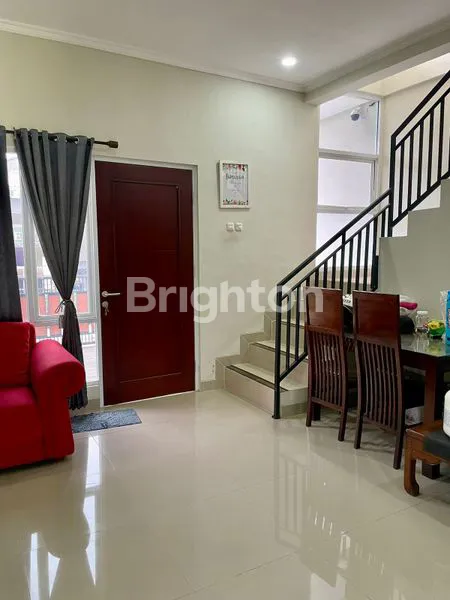 image RUMAH CANTIK DAN TERAWAT DAN BEBAS BANJIR DI JATIMEKAR (3)