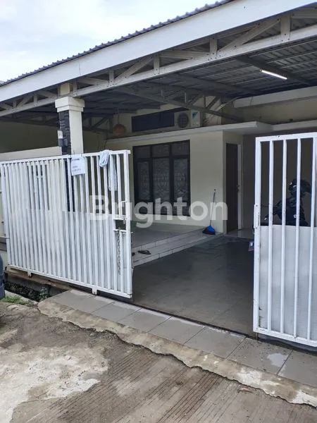 image RUMAH CANTIK DENGAN LOKASI STRATEGIS DI KARAWANG (2)