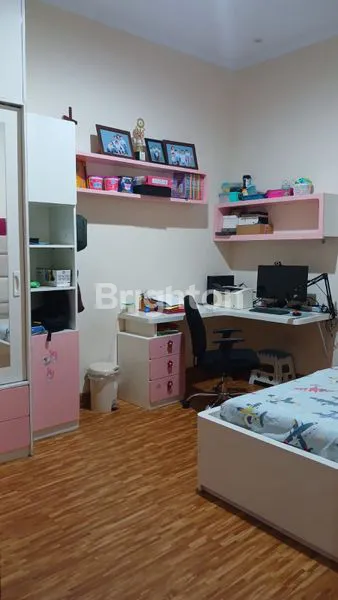 image RUMAH 3 LANTAI TAMAN ARIES (3)