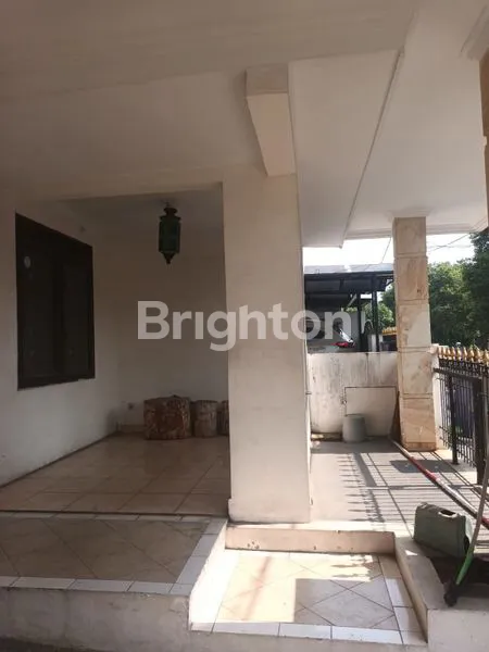 image DIJUAL CEPAT RUMAH STRATEGIS DI VILLA MELATI MAS (5)