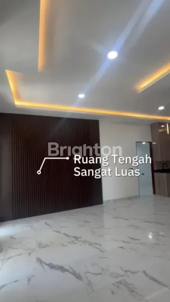 image RUMAH ESKLUSIF 2 LANTAI TAMAN PUSPARAYA CITRALAND SIAP HUNI (4)