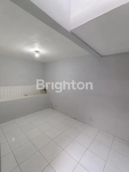 image RUMAH 2 LANTAI 4 KT DI TIDAR MALANG (3)