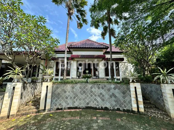 image HUNIAN EKSKLUSIF BERGAYA JOGLO (1)