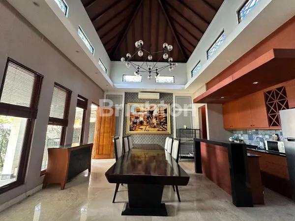 image HUNIAN EKSKLUSIF BERGAYA JOGLO (7)