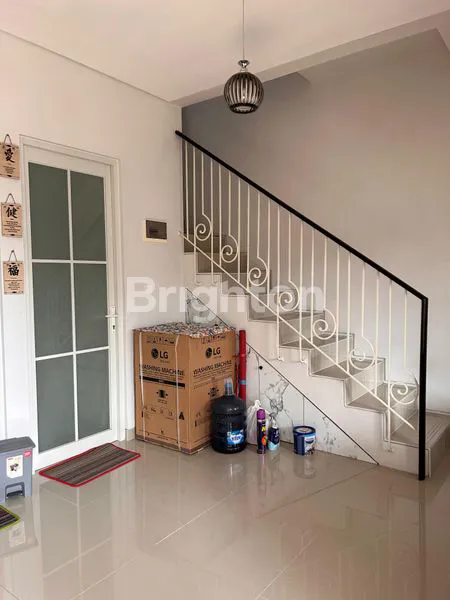 image RUMAH MANSION NINE LAKARSANTRI (2)