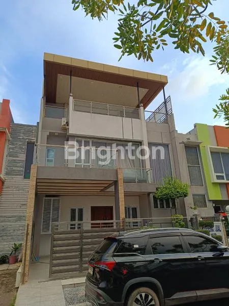 image RUMAH MEWAH LT 135 LB 250 DI BATAM CENTER (1)
