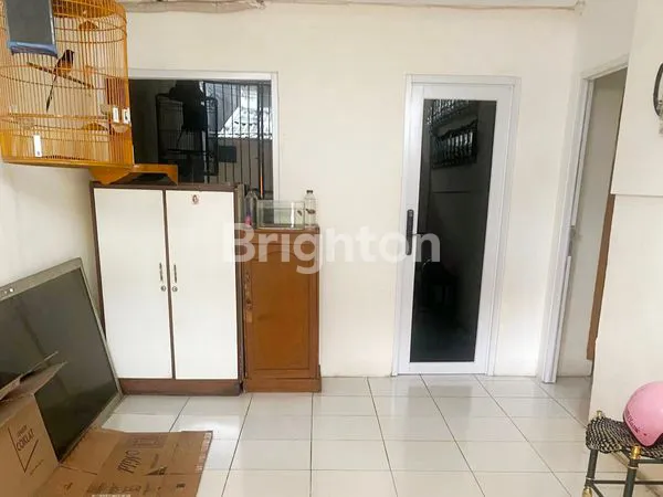 image RUMAH KOST 24 KAMAR DAN 3 KIOS DI SERDANG RAYA, KEMAYORAN, JAKARTA PUSAT (4)