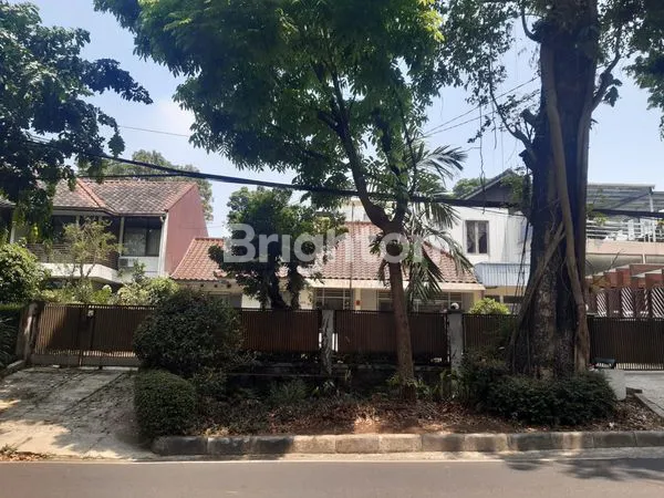 image RUMAH HERITAGE STRATEGIS DI HEGARMANAH BANDUNG (7)